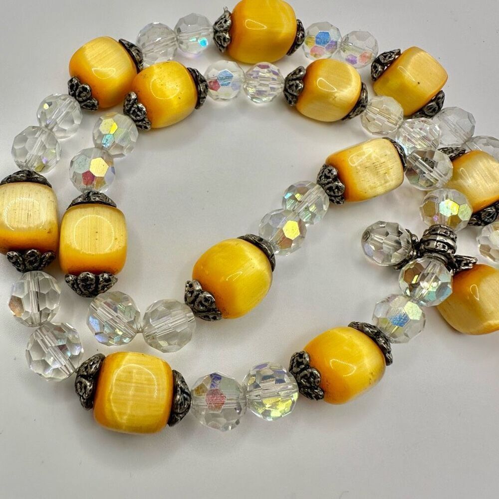 crystal and  yellow cats eye vintage necklace - Picture 7 of 10